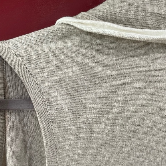 Zestt Organics drapey sweater vest - Picture 2 of 5